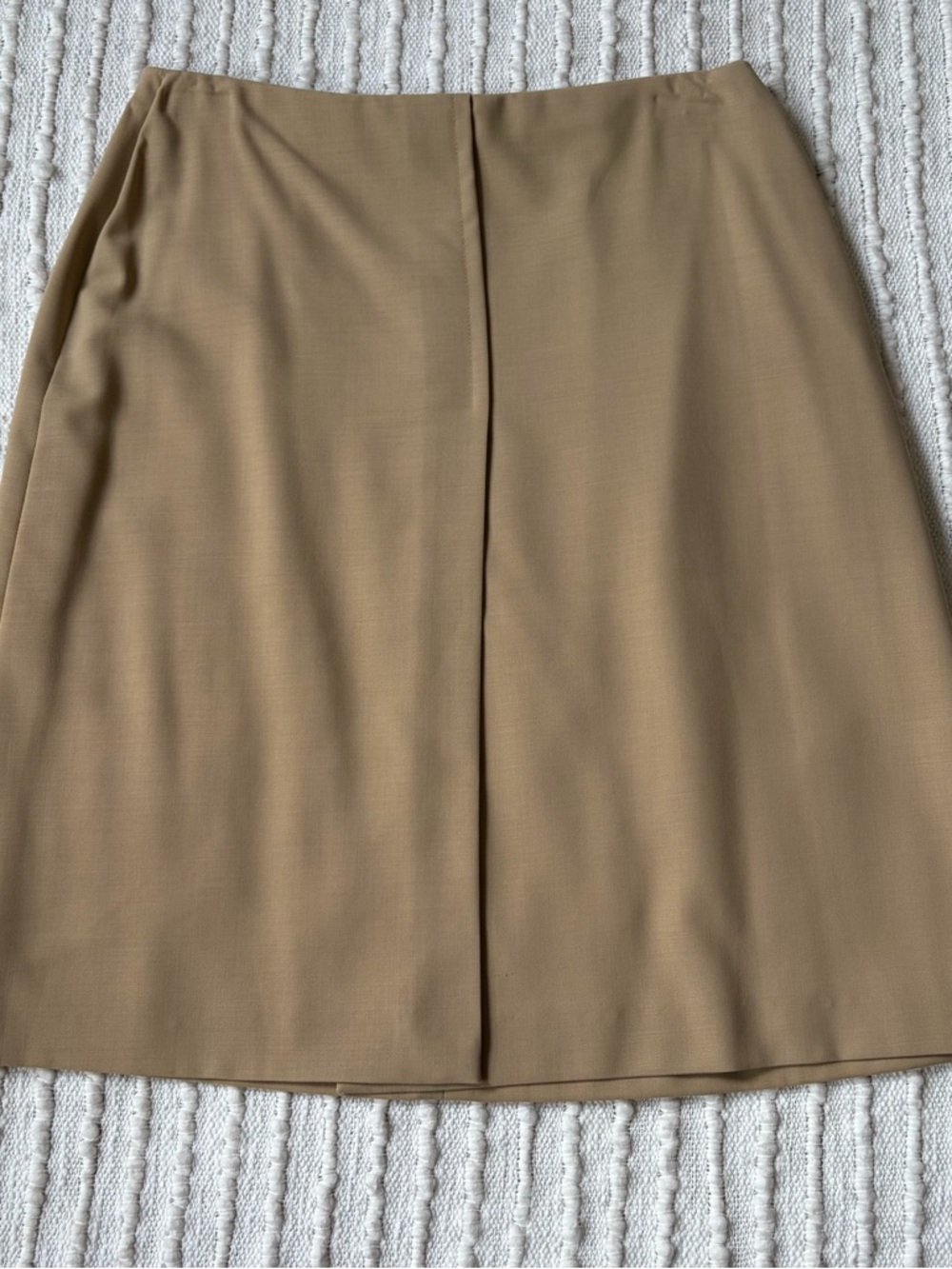 Giorgio Armani 100% New Wool Khaki Beige Knee Length Skirt Size 44 / US 8